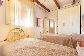 2147 Villa Giulia & Sara