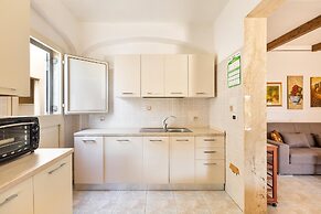 2147 Villa Giulia & Sara