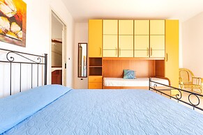 2147 Villa Giulia & Sara