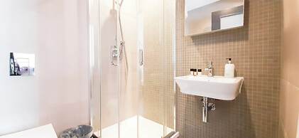 Two Bed Serviced Apt in Old Street