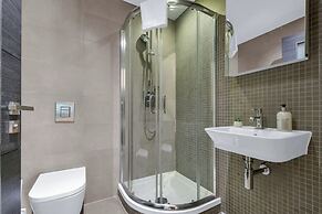Two Bed Serviced Apt in Old Street