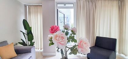 Two Bed Serviced Apt in Old Street