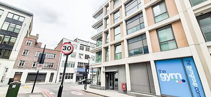 Two Bed Serviced Apt in Old Street