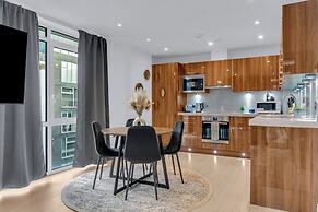 Two Bed Serviced Apt in Old Street