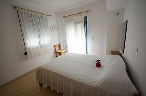 Family Holidays House Koutsouras by GHH