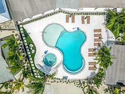 Pelican Post at Anna Maria Island Inn