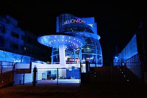 Hotel Million Day