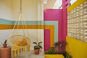 MOOD HAUS by DW - 70's Retro Stays