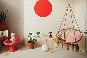 MOOD HAUS by DW - 70's Retro Stays