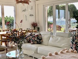Stunning 6-bed Villa in Etoy