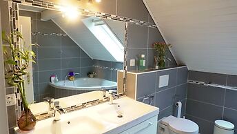 Stunning 6-bed Villa in Etoy