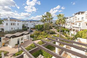 Sunset Golf Apartments