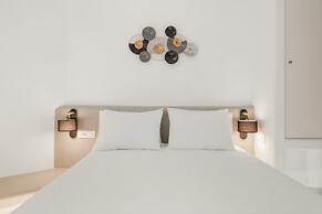 Oyster Luxury Suites