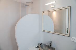 Oyster Luxury Suites