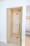 Oyster Luxury Suites