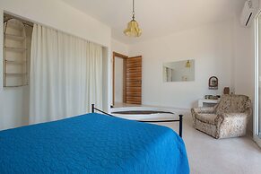 2042 Villa Rossella Blu