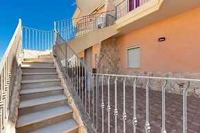 1930 Residence La Primula