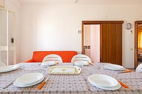 1930 Residence La Primula