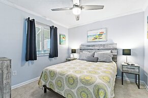 Gulf Shores Surf & Racquet Club 212A