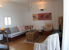 Alekos Beach Houses-Romance