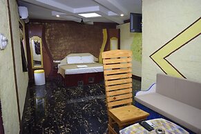 Navagiraga Resorts & Hotel