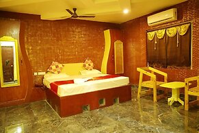 Navagiraga Resorts & Hotel