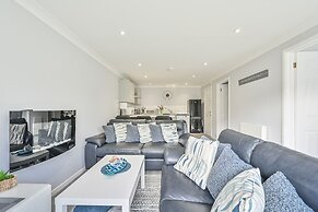 Captivating 2-bed Villa in Millendreath Near Looe