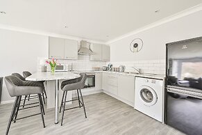 Captivating 2-bed Villa in Millendreath Near Looe