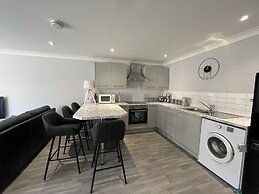 Captivating 2-bed Villa in Millendreath Near Looe