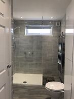 Captivating 2-bed Villa in Millendreath Near Looe