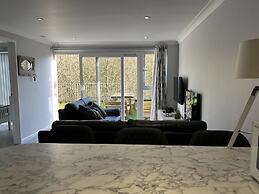 Captivating 2-bed Villa in Millendreath Near Looe