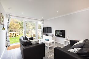 Captivating 2-bed Villa in Millendreath Near Looe