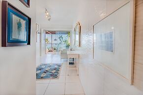 RV04 - Quarto e Sala Vista Mar