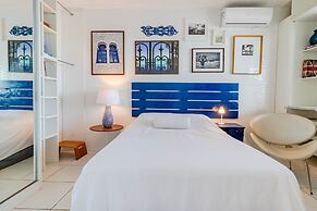 RV04 - Quarto e Sala Vista Mar