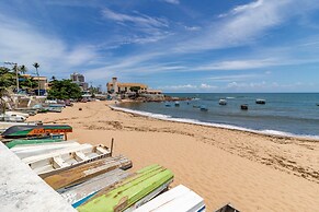 RV04 - Quarto e Sala Vista Mar