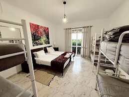 Gardens Guest House-hostel