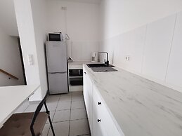 Apartment Close to Lake Ferienwohnung Seenah