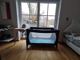 Apartment Close to Lake Ferienwohnung Seenah