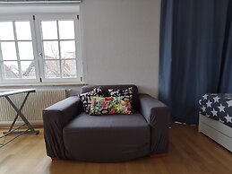 Apartment Close to Lake Ferienwohnung Seenah