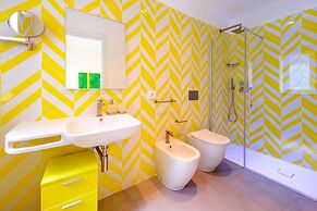 Beachfront Villa Sorrento & private sea access