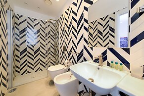 Beachfront Villa Sorrento & private sea access