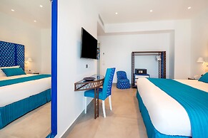 Beachfront Villa Sorrento & private sea access