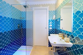 Beachfront Villa Sorrento & private sea access