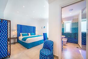 Beachfront Villa Sorrento & private sea access