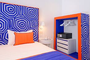 Beachfront Villa Sorrento & private sea access