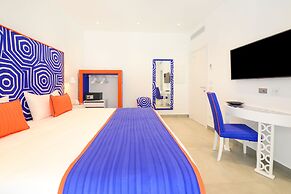 Beachfront Villa Sorrento & private sea access