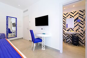 Beachfront Villa Sorrento & private sea access