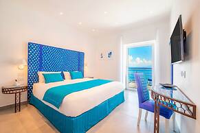 Beachfront Villa Sorrento & private sea access