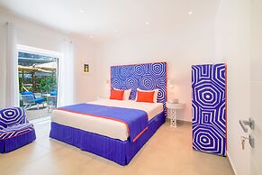 Beachfront Villa Sorrento & private sea access