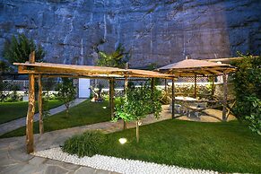 Beachfront Villa Sorrento & private sea access